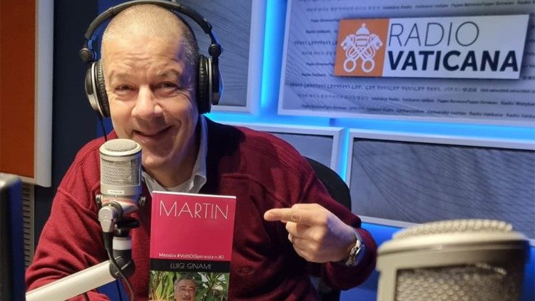 mons. Luigi Ginami e il libro 'Martin' a sostegno dei terremotati in Siria