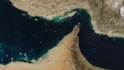 Lo Stretto di Hormuz dall'alto