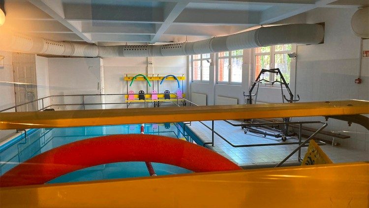 Auch ein Schwimmbad gibt es