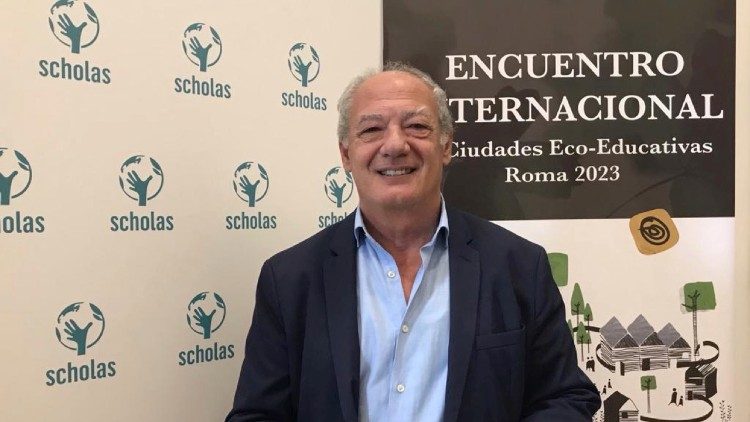 José Maria del Corral num Congresso sobre Scholas Occurrentes 