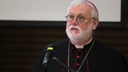 O arcebispo Paul Richard Gallagher, secretário das Relações com os Estados e as Organizações internacionais