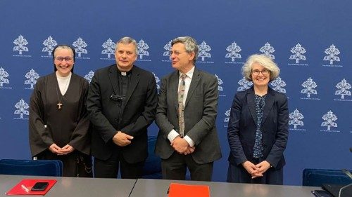 Prefekt Ruffini: Nov&eacute; nastaven&iacute; pravidel soci&aacute;ln&iacute;ch m&eacute;di&iacute;