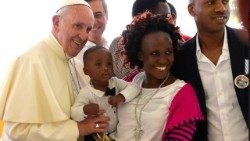 Papst Franziskus und Familien