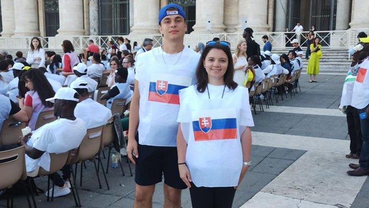 Slovensk&iacute; mlad&iacute; na podujat&iacute;: Be&aacute;ta Dorkov&aacute; a Francesco Lorefice