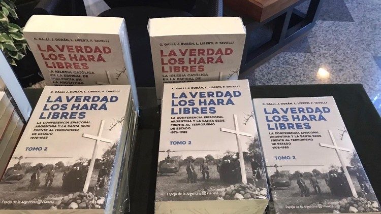 "La verdad los hará libres", la portada de los volumenes I y II