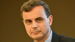 Arcybiskup Brukseli Luc Terlinden.