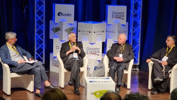 Le cardinal Matteo Zuppi archevêque de Bologne et président de la Conférence épiscopale italienne, au festival du quotidien Avvenire. 