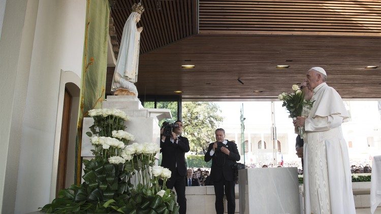 Papież Franciszek w Fatimie 12 maja 2017 r.