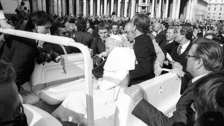 Jan Paweł II w chwili zamachu