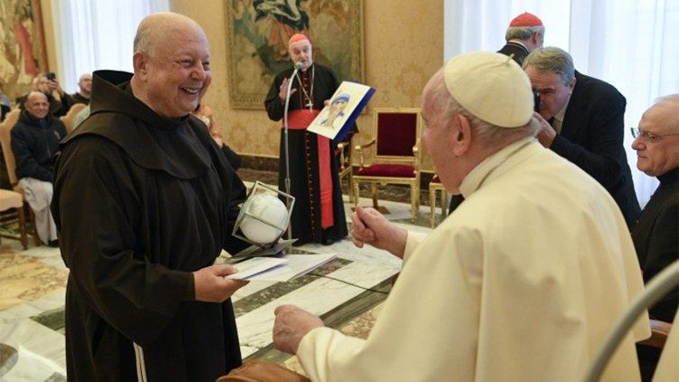 Fr. Hanna Jallouf during an audience with Pope Francis (file photo)