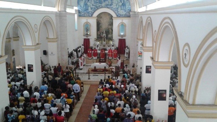 Celebração com os jovens em São Tomé e Príncipe, em preparação para a JMJ Lisboa 2023