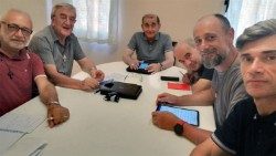 Encuentro del Arzobispo Delpini con algunos sacerdotes fidei-donum en Cuba.