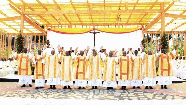 Fasihi ni muhimu sana katika malezi, makuzi na majiundo ya majandokasisi