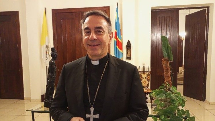  Monsignor Ettore Balestrero, osservatore permanente della Santa Sede presso l'Onu di Ginevra