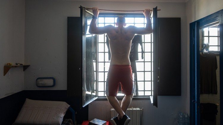 Mostra fotografica "Per me si va tra la perduta gente" (foto Arnaldo Pedana)