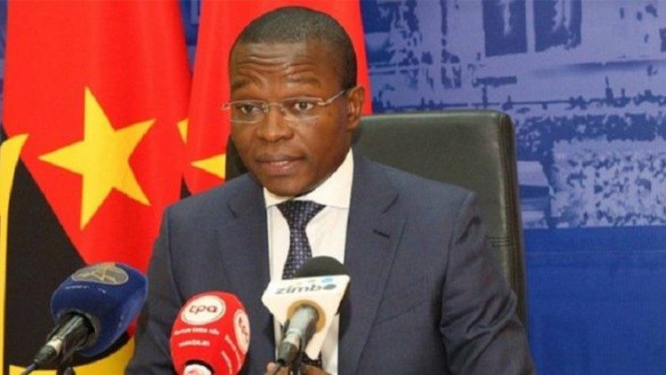 Ministro de Estado e Chefe da Casa Civil do Presidente da República, Adão de Almeida.