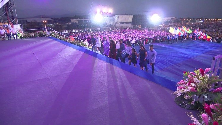 8월 기도지향 영상 메시지의 한 장면