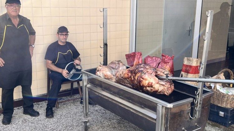 Posiłek przygotowany z okazji przybycia pielgrzymów