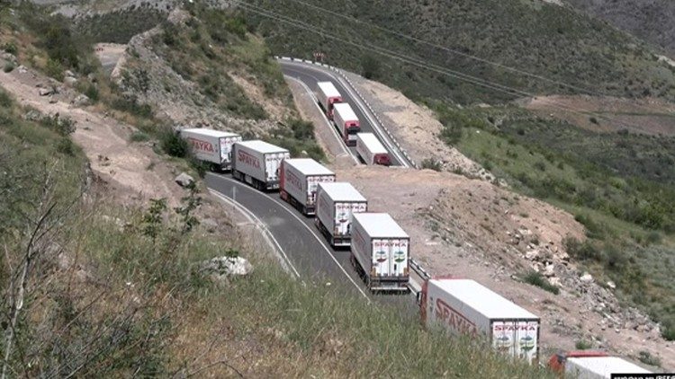 2023.08.01 Convoglio degli aiuti umanitari all'Artsakh bloccato al confine