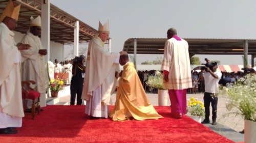 Kardinál Parolin v Angole: Nuncius je znakom zmierenia medzi národmi