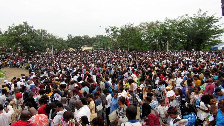 Des p&egrave;lerins, au Sanctuaire marial national M&egrave;re de toute gr&acirc;ce d’Abidjan Att&eacute;coub&eacute; (C&ocirc;te d’Ivoire), le 14 ao&ucirc;t 2023.
