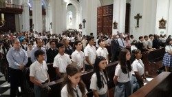 Según el Hno. Francisco Velázquez, director general del Colegio La Salle, la firma de este convenio es un compromiso como docentes e Iglesia a través de la educación católica de cuidar, prevenir y fomentar el respeto hacia los menores de edad. (Foto: Arquidiócesis de Panamá)