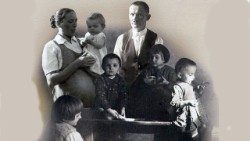 Un'immagine della famiglia Ulma (muzeumulmow.pl)