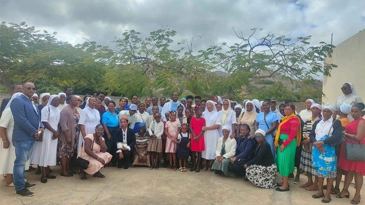 Vasto campo pastoral das Irm&atilde;s Filhas do Sagrado Cora&ccedil;&atilde;o de Maria