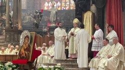 L'arcivescovo di Milano Mario Delpini in Duomo alla Messa di apertura dell'anno pastorale