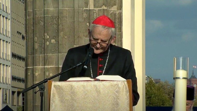 Kardinal Zuppi Anfang September bei einer Rede vor dem Brandenburger Tor in Berlin
