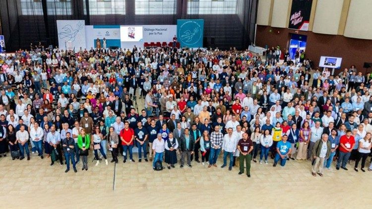 “Bienaventurados los que trabajan por la paz, porque serán llamados hijos de Dios”. Mt 5,9