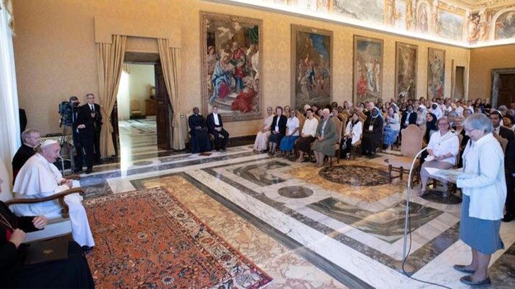 यूआईएसजी की धर्मबहनें और संत पापा फ्राँसिस