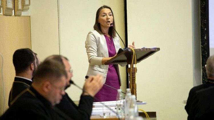 Виступ під час Синоду Єпископів (фото: Департамент Інформації УГКЦ)