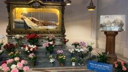 Kis Szent Teréz sírja Lisieux-ben