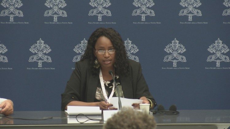 Sheila Leocádia Pires, katibu wa Tume ya Habari ya Sinodi