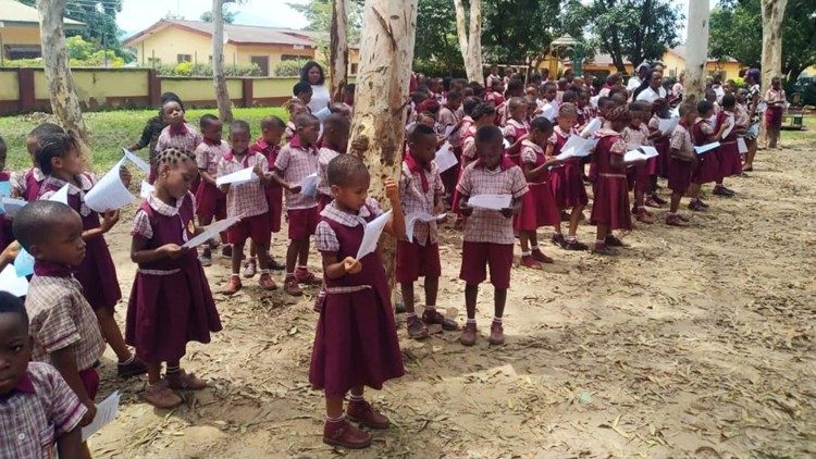 En los 5 continentes los niños rezan cada año por un mundo mejor (Cortesia de ACN)