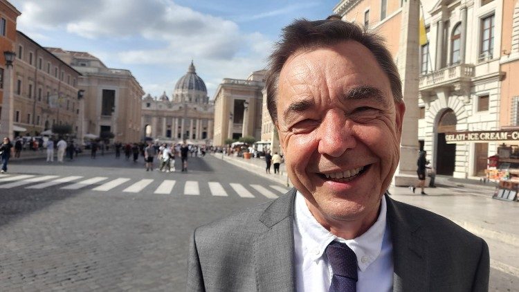 Thomas Söding während der Weltsynode 2023 in Rom