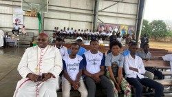 Dom Belmiro Cuica Chissengueti, no Dia Mundial das Missões na diocese de Cabinda (Angola)