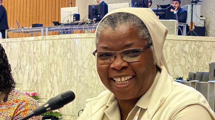Irmã  Ester Lucas - Teóloga, membro do Sínodo sobre a Sinodalidade