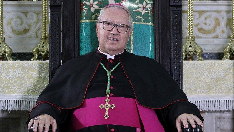 Dom Roberto Francisco Ferreria Paz –Bispo de Campos