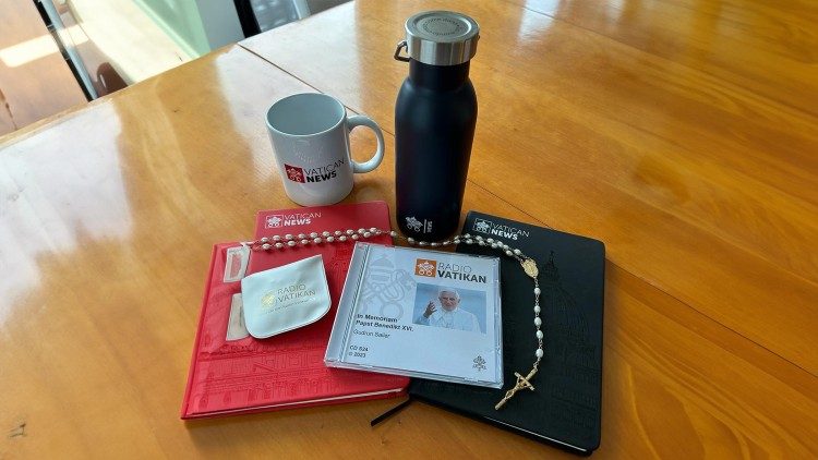 Diese Geschenke gibt es vom Verein Freunde von Radio Vatican