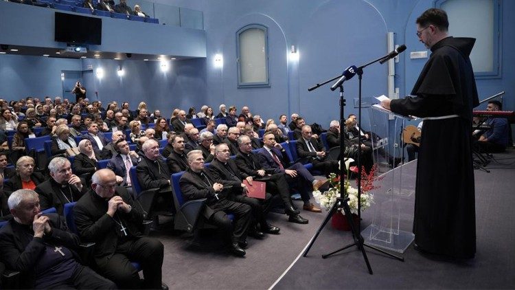 Ravnatelj Hrvatskog Caritasa fra Tomislav Glavnik (Foto: Siniša Kolar, TUZN)