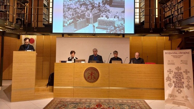 Dyskusja w trakcie konferencji