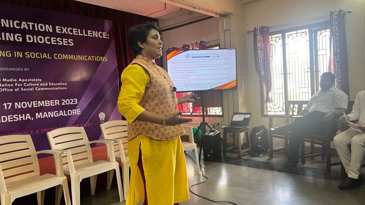 Media professionals sought to empower diocesan outlets