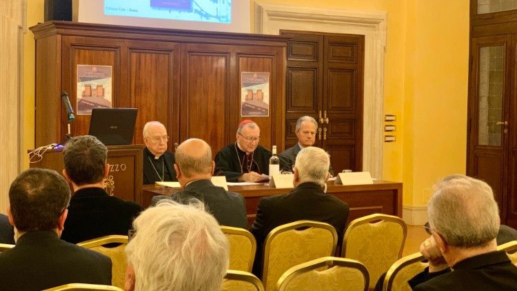 A participação do cardeal Parolin na conferência
