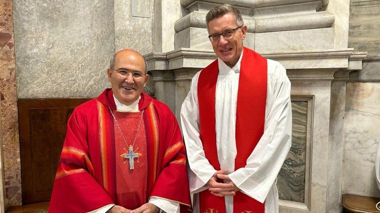 Ks. Piotr Bajor (po prawej)