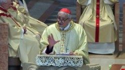 Il cardinale Matteo Zuppi celebra la Messa conclusiva del Festival della dottrina sociale