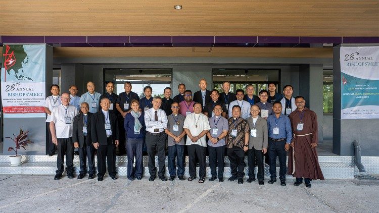 Foto de grupo de alguns dos participantes