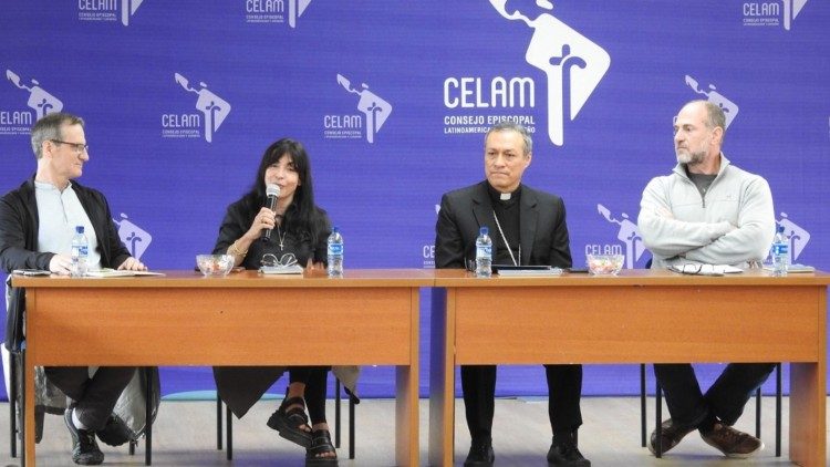 Encontro realizado na sede do Conselho Episcopal Latino-Americano e do Caribe (Celam), em Bogotá.
