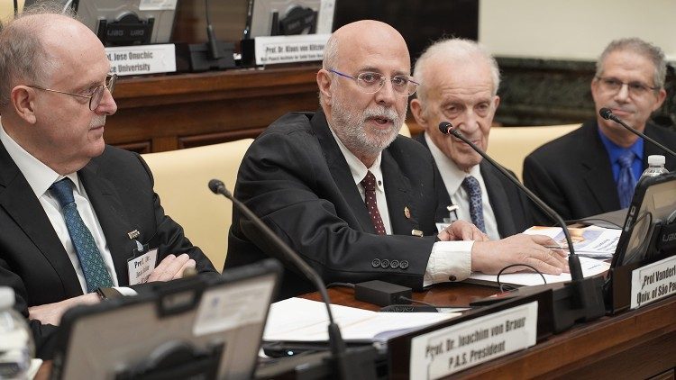 Prof. Vanderlei S. Bagnato bei der Eröffnung der Konferenz